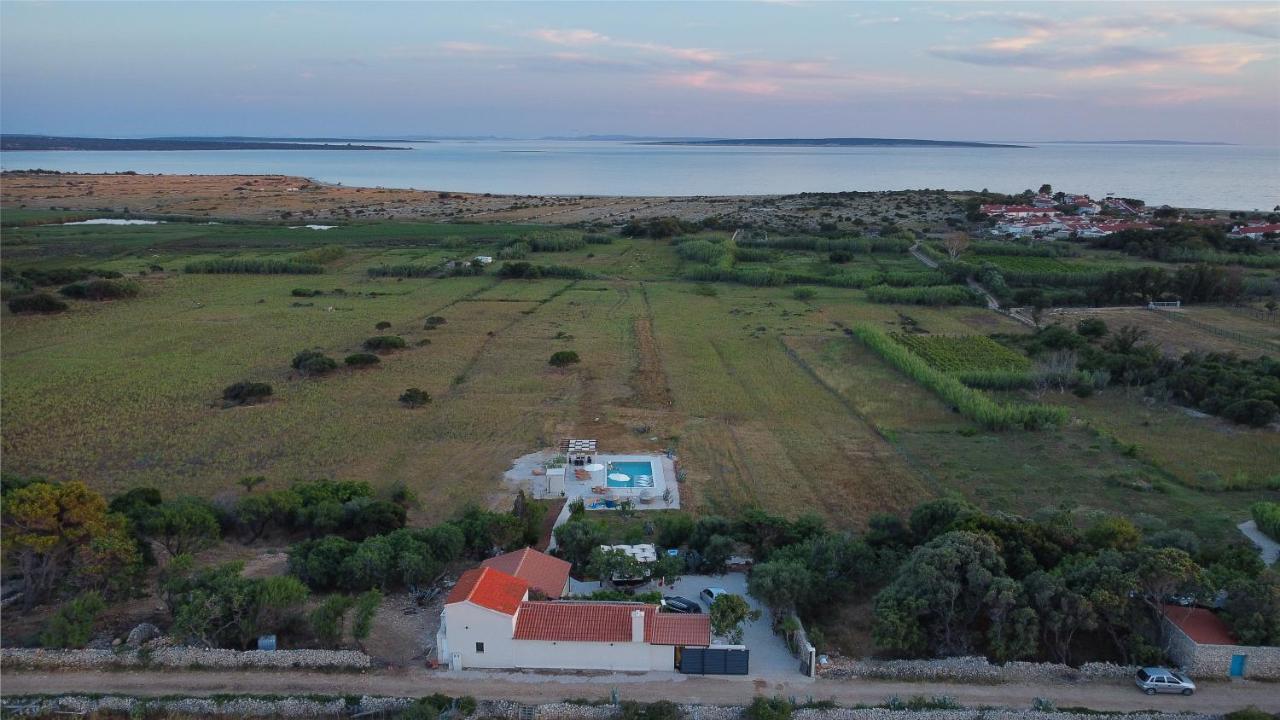 Villa Slatina Near Zrce Beach Novalja Buitenkant foto