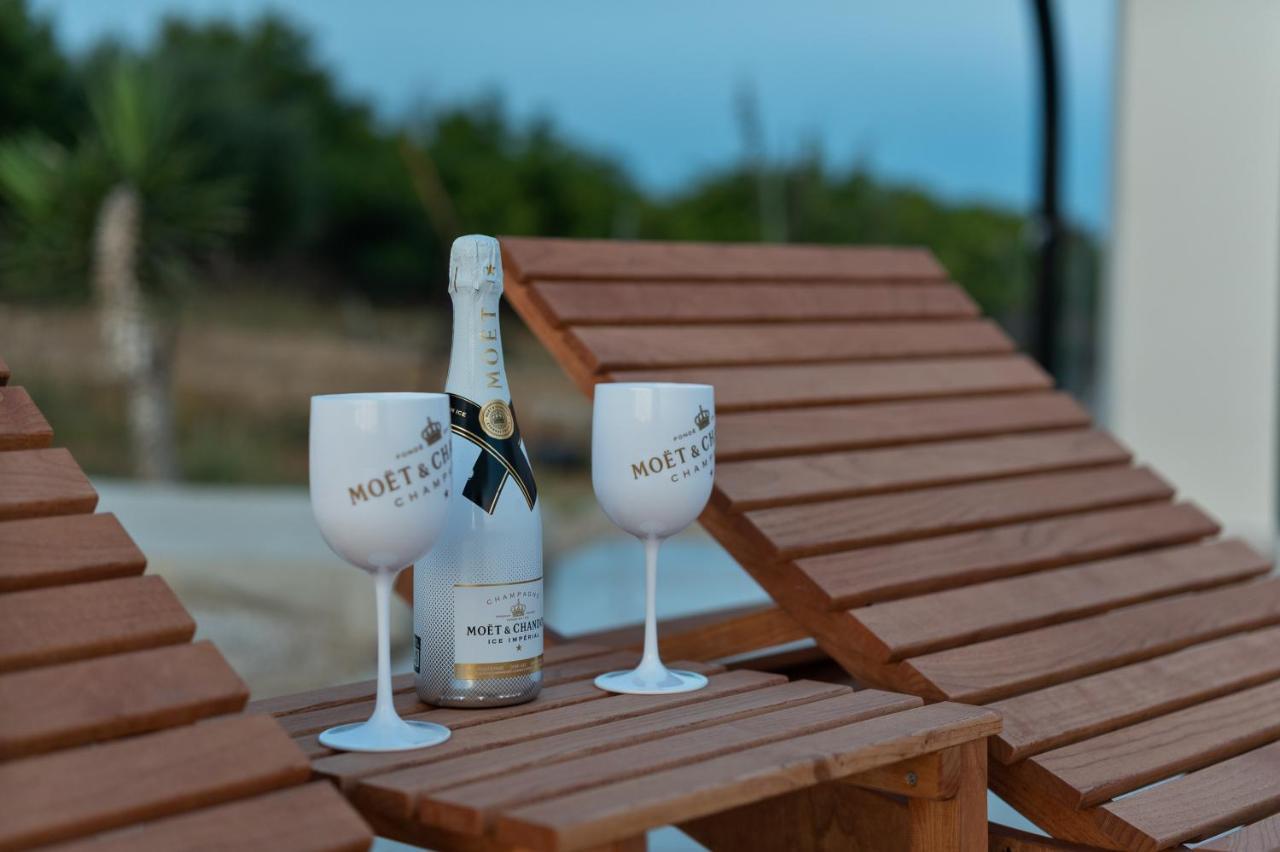 Villa Slatina Near Zrce Beach Novalja Buitenkant foto